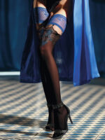 Visualizza Autoreggenti con balza e decori blu BS174